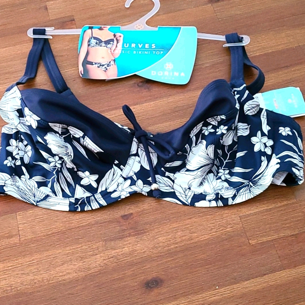 Dorina classic bikini top only